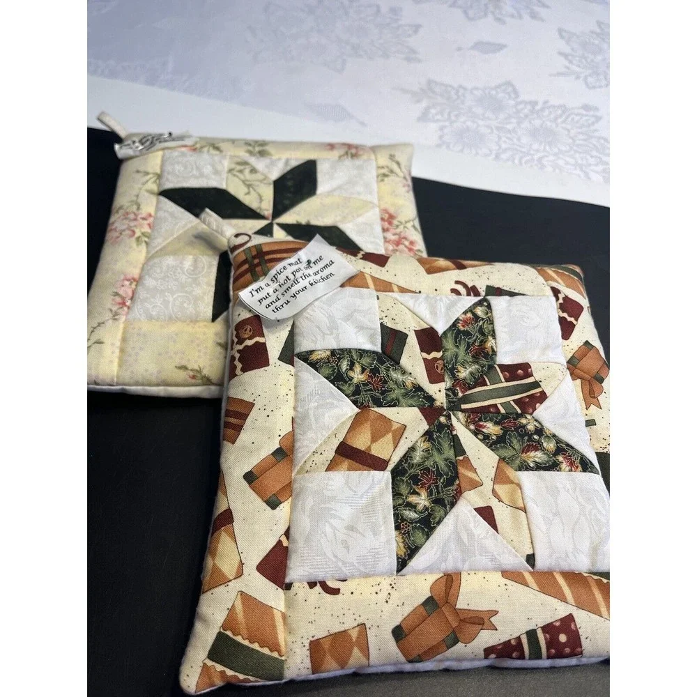 Pair of Amish Made “Spice” Hot Plate Holders Mats Floral Star Multi Colored